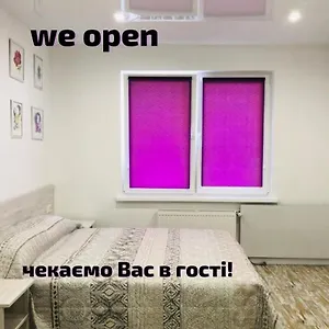 sunny-apartments-on-lomonosova-36.hotels-of-kiev.com/